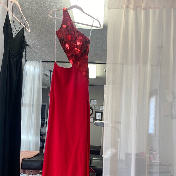 Sherri Hill | Dresses | Sherri Hill Broken Glass Dress Only Wore For  Pictures No Stains Or Damage | Poshmark
